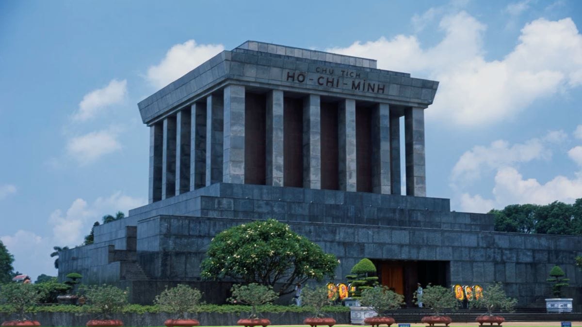 Complesso del Mausoleo di Ho Chi Minh: un viaggio sacro attraverso la storia del Vietnam